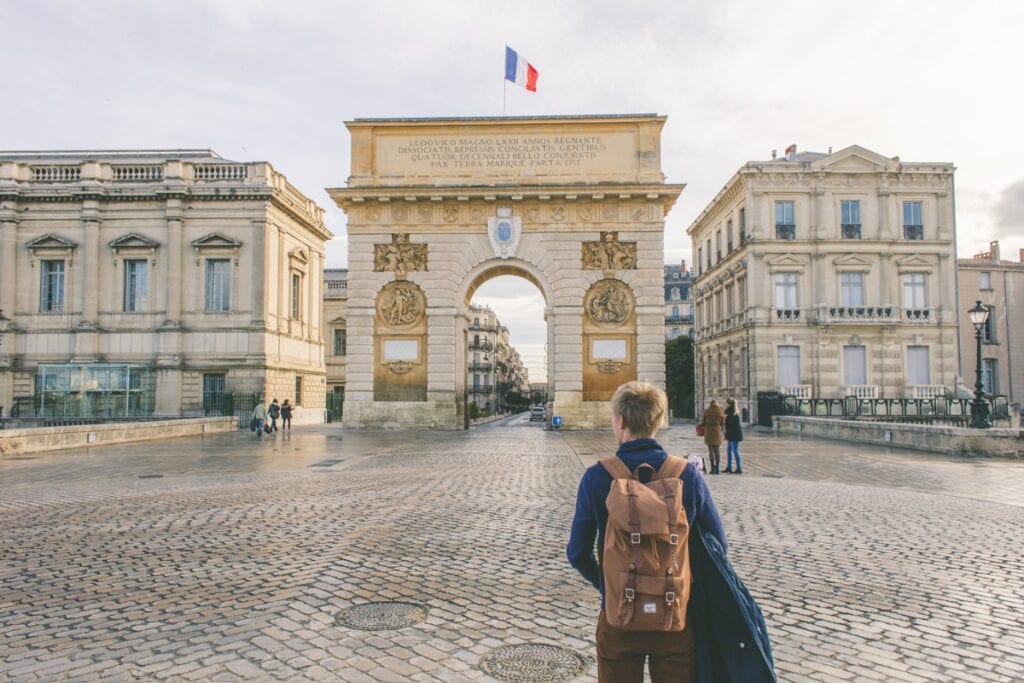 Montpellier je město na jihu Francie v regionu Okcitánie, správní středisko departementu Hérault.