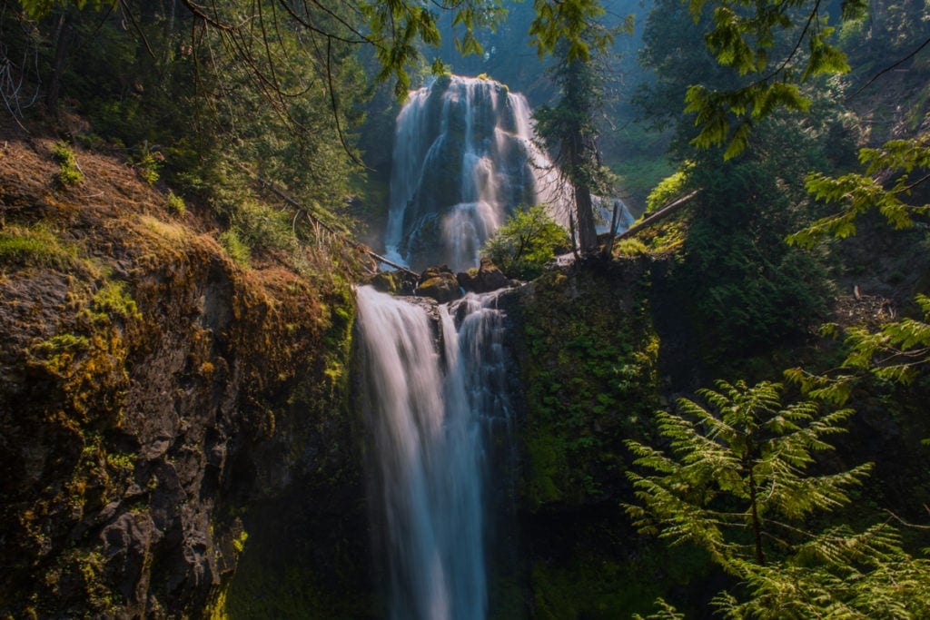 Avatarovské vodopády na False Creek Falls