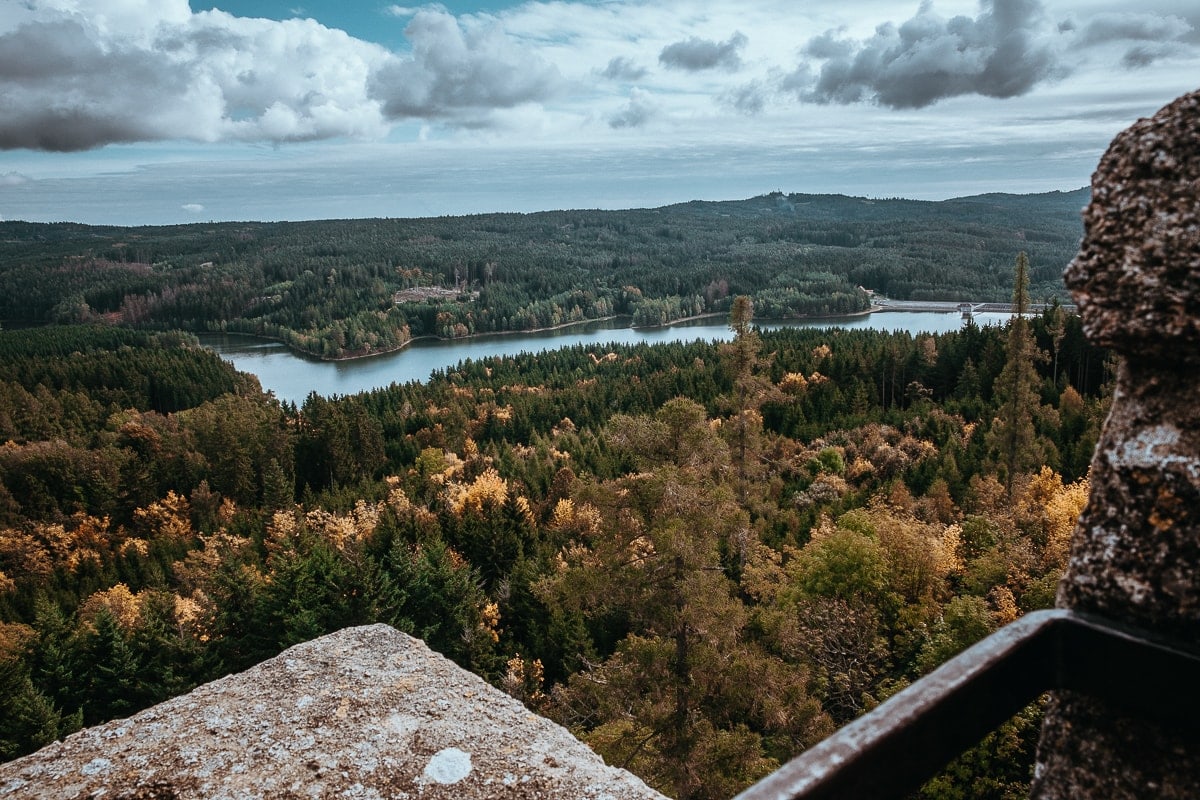 Výhled z Landštejna na Českou Kanadu